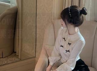 花漾show – 心上可Flora的私密作品：一组写真套图，带你探索她不为人知的秘密风采！.txt