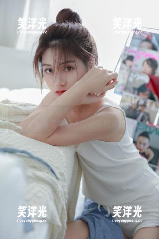 花漾show-葛征Model 花漾show - 超现实之美:葛征Model制服写真合集及其背后的动人照片故事.txt