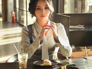 当苏嫣qvq运用纱巾与泰国美景相结合，她分享的美图将唤醒你内心的旅行情怀！.txt