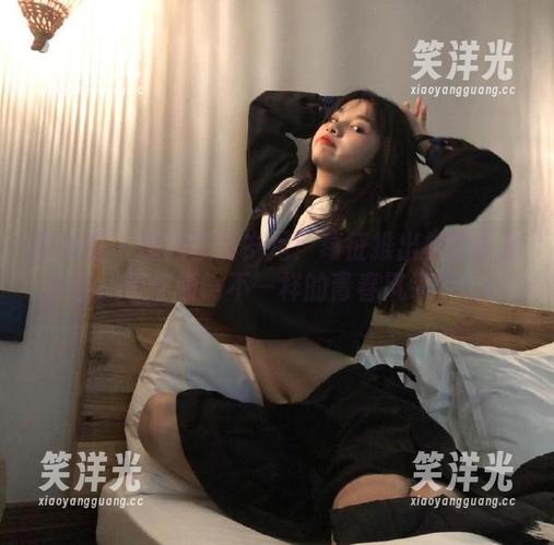 微密圈 - 重回校园岁月！葛征推出校服高清套图，带你领略不一样的青春风采！.txt