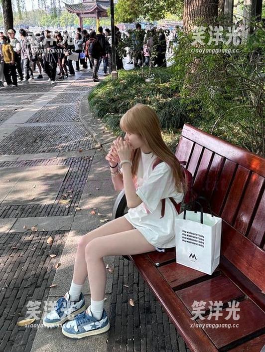 蜜桃社-Gina 蜜桃社 - Gina浴室:无圣光作品静静诉说生活的点滴美好与深度思考!.txt