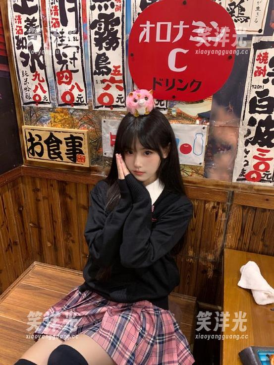 蜜桃社 - Suki圣诞全集：下载她的绝美作品，喧嚣中的宁静节日气韵！.txt