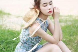 蜜桃社 – 初月厨娘的写真作品:艺术与美食在图库中完美相遇.txt