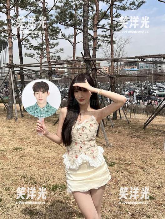 蜜桃社 - 感受萌美Moemi体操服图包的无限美好，带你领略每个细节的动人作品.txt
