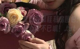 蜜桃社 – 雪飞专属高跟鞋私房图包：每一张都让你心动不已哦！.txt