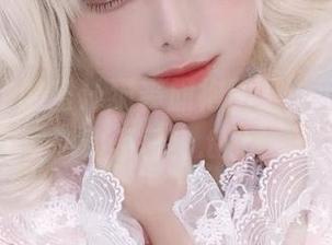 惊艳无比的蜜汁猫裘旗袍图集，下载后心动不已！.txt