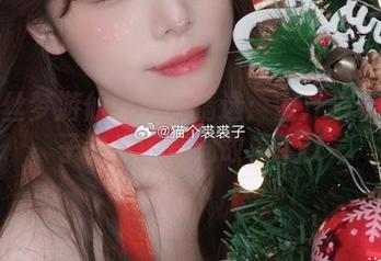 爱丽丝梦游仙境美图精选：蜜汁猫裘与兔子先生的奇遇故事.txt