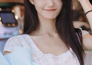 袜啵啵 – 雪糕的完美黑白全集：纵览其作品的原图与情感表达.txt