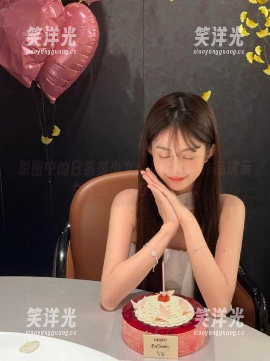 见新摄影 原图中的日系美少女:见新摄影作品展示女性的柔美与力量.txt