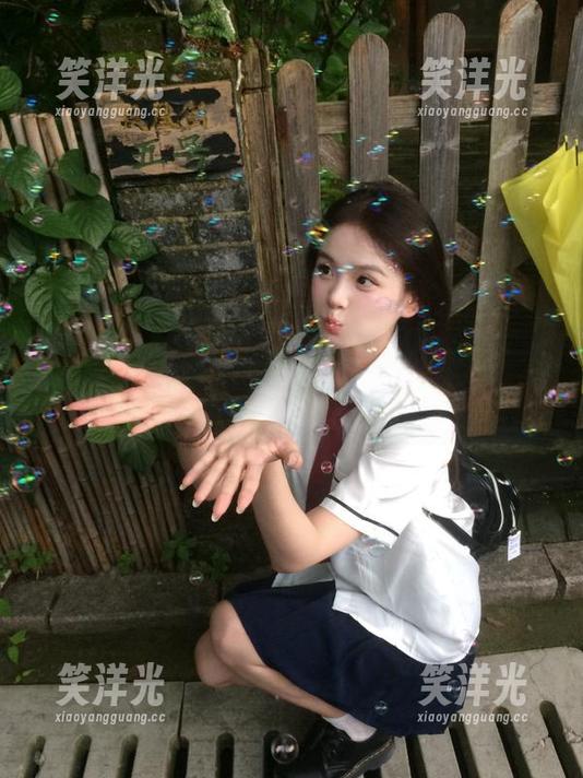 微密圈 - 在线浏览詹詹女仆图集，感受她的温柔与力量.txt