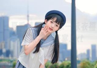 语画界 – 夏季特辑！林乐一泳衣福利图包，带来视觉盛宴.txt