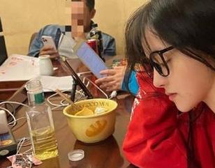 语画界 – 在网盘中，邂逅章芃芃婚纱写真带来的梦幻氛围.txt