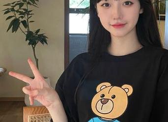 微密圈 – 喜欢吗？轩子巨二兔的美图瞬间捕捉了你的眼球和心灵。.txt