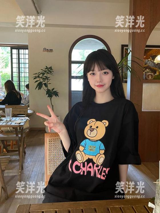 微密圈 - 喜欢吗？轩子巨二兔的美图瞬间捕捉了你的眼球和心灵。.txt