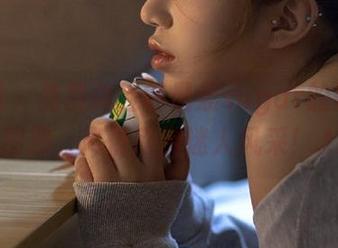 轰趴猫 – 免费体验杨晨晨sugar的网袜艺术图册，尽情欣赏迷人风采！.txt