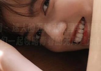 微密圈 – 迷人的五姨太校园写真精选，让我们一起领略青春的无尽魅力.txt