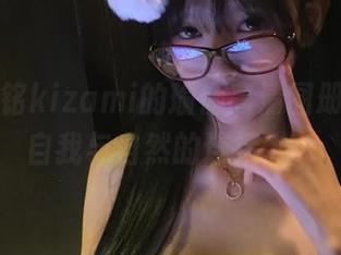 通过铭铭kizami的瑜伽高清图册,发现自我与自然的连接.txt