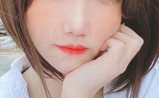 甜美午后：阿薰kaOri的高清照片与寂寞玫瑰，共赴一场美丽的邂逅！.txt