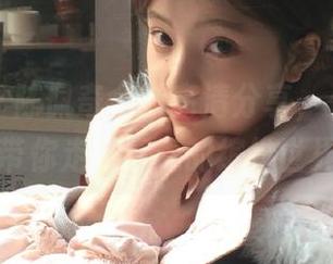 微密圈 – 陈佩奇全新高清分享，少女感觉写真带你走进青春的缤纷世界.txt