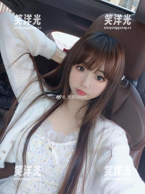 雪琪SAMA泳装写真惊艳登场，最新Cos更新让你心动不已！.txt