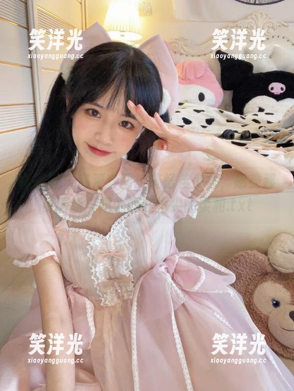 青豆客 - 高清套图：施忆佳少女，感受那份清新与阳光洒在指尖的柔和.txt