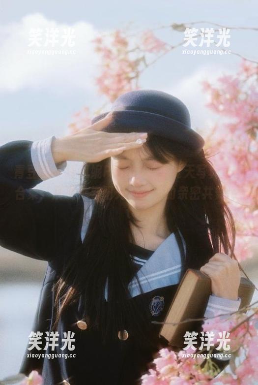 青豆客 - 汪佩妮Penny独家夏天写真作品合集：展现她与阳光、沙滩的亲密共舞.txt