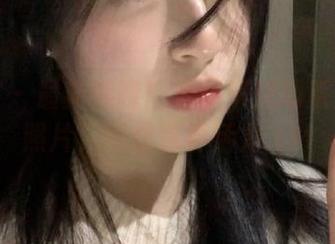 青豆客 – 最新揭晓！莫雅淇运动系列写真照片，尽显青春活力.txt
