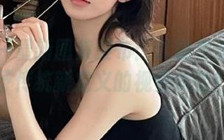 青豆客 – 最新图集发布：谭晓彤修女造型，赋予传统新定义的视觉体验！.txt