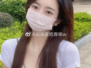 鬼畜瑶在不在w白裙套图更新！每一张都是低调奢华的撩人秘籍，从此没人能逃出她的魅力！.txt