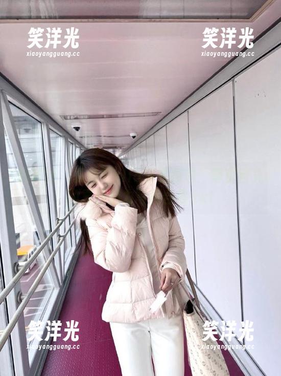 魅妍社 - 夏倪可ella泳衣图包：吸引目光的夏日魅力写真合集.txt