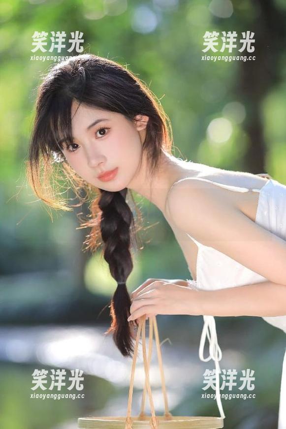 魅妍社 - 活力无限的日常定制：与王婉悠共享每一张惊艳的图片！.txt