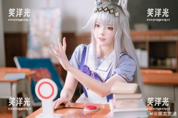 黑龙贯通的私房风华：布洛妮娅写真作品魅力合集.txt